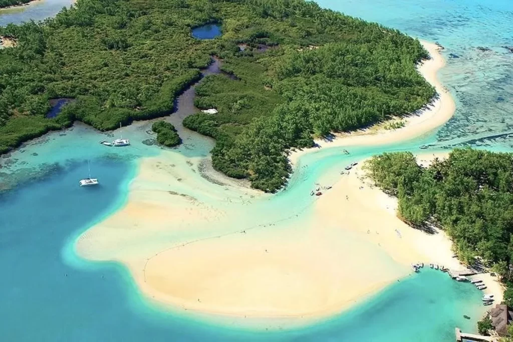 plage Ile aux Cerfs ile maurice plage Ile aux Cerfs ile maurice